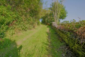 Photo 32- click for photo gallery